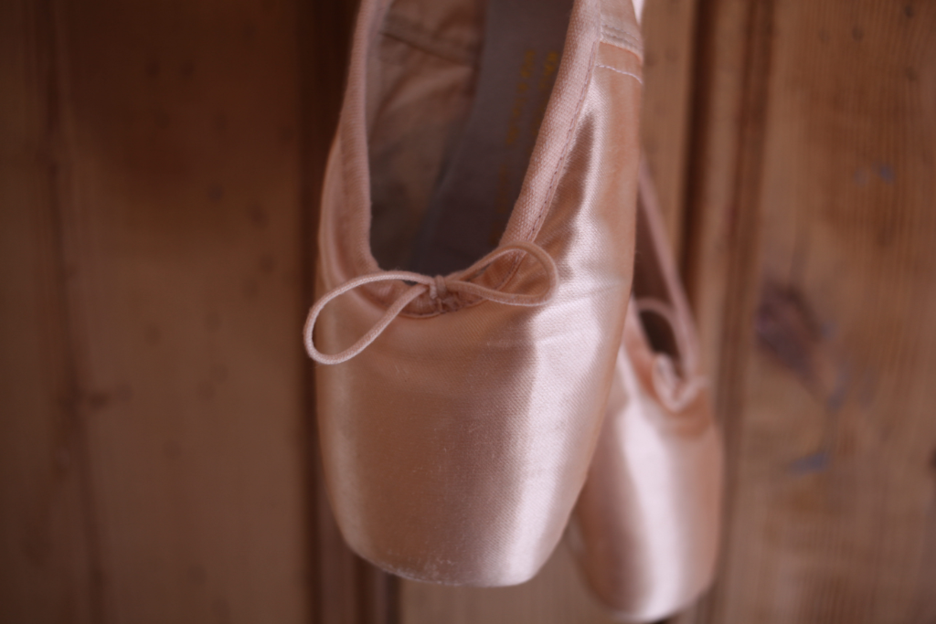 alt="bloch ballet pointe shoes close up of bow and front from bramble and fox uk hygge shop"