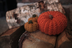 Tiny Crochet Pumpkin by Rosie and Max Crafts